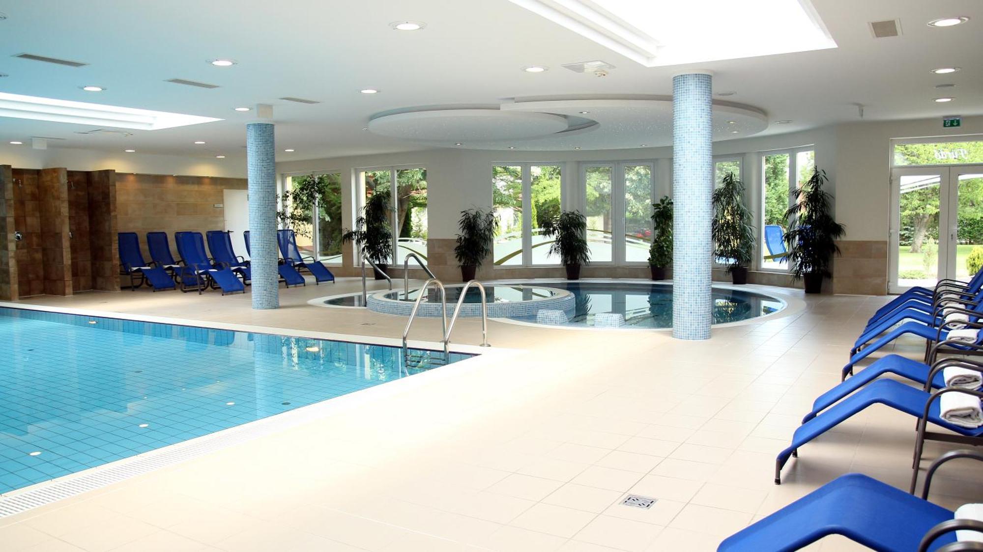Garden Hotel Wellness Es Konferencia โซลนอค สิ่งอำนวยความสะดวก รูปภาพ