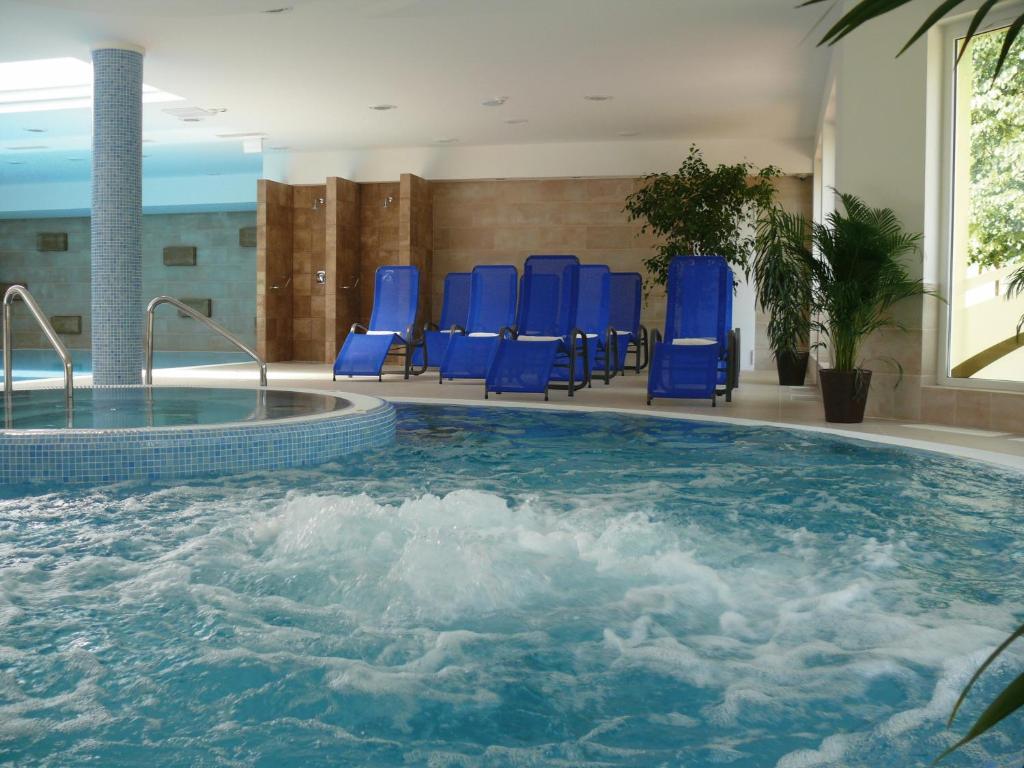 Garden Hotel Wellness Es Konferencia โซลนอค ห้อง รูปภาพ